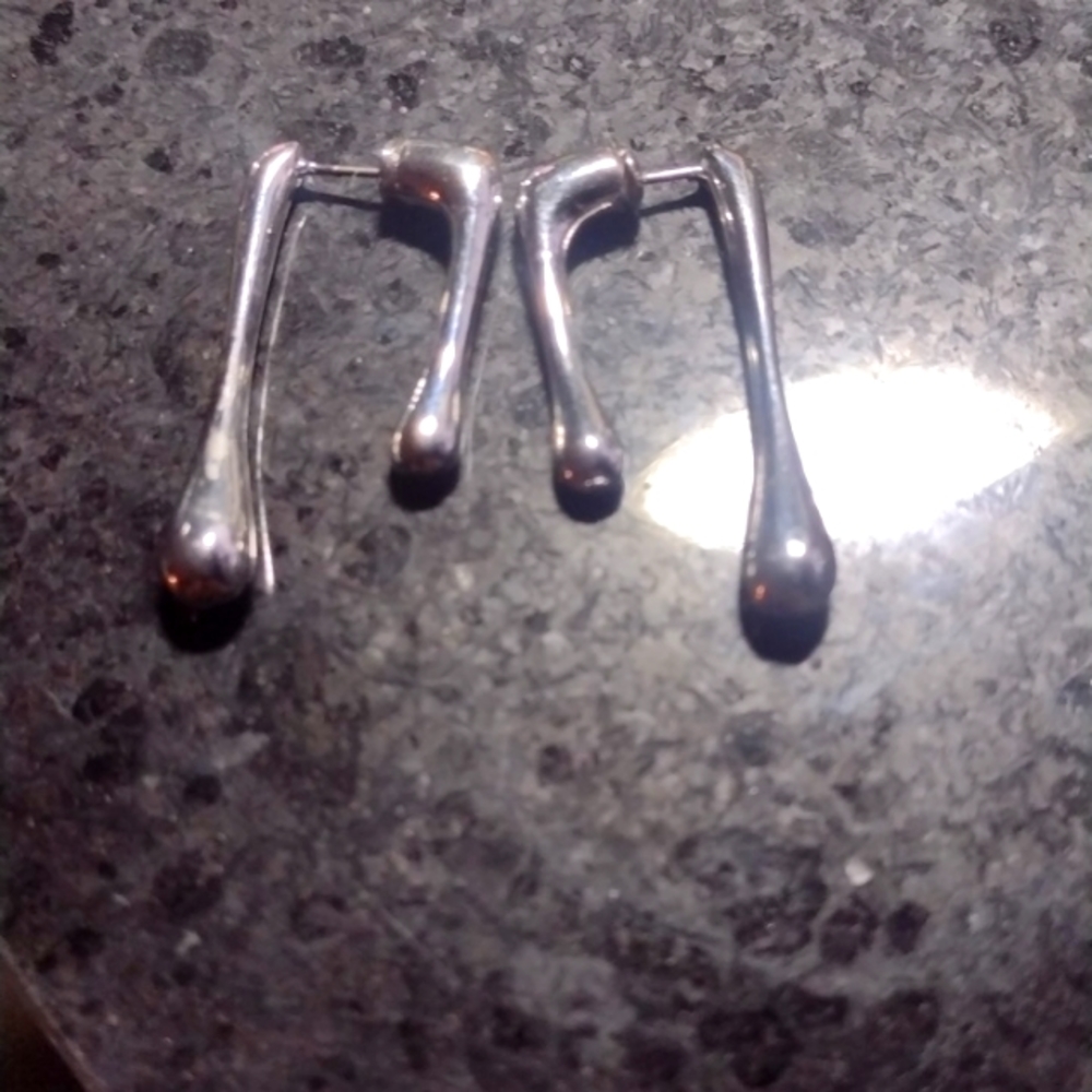 Earings drip